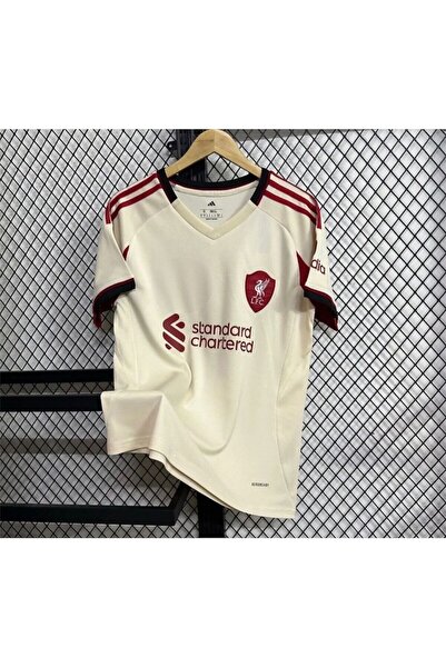 Generic طقم ليفربول