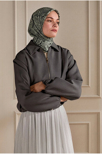 SilkTouch وشاح بيزلي منقوش طبيعي مدخن