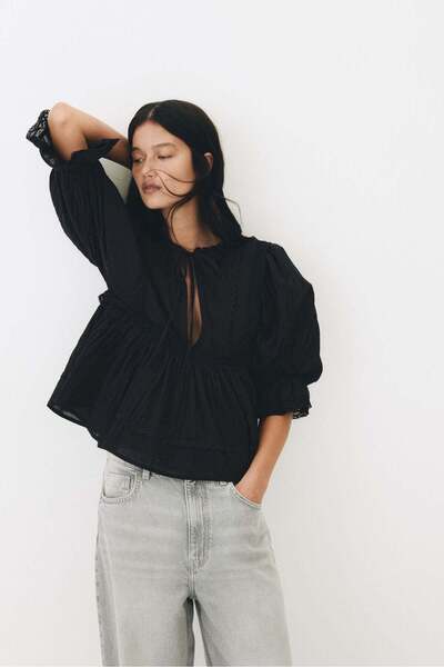 H&M Lace-trimmed cotton blouse
