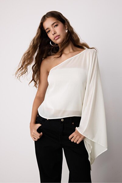 Stradivarius Asimetrik pelerin