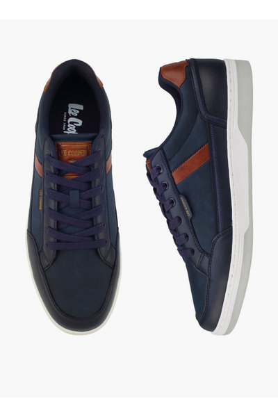 Lee Cooper أحذية رياضية برباط للرجال