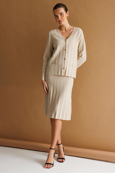 Desen Triko Γυναικείο πλισέ παλτό Araboy με λαιμόκοψη V, λεπτό πλεκτό, μπεζ