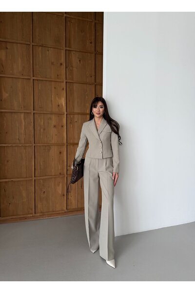 LOVELF Gold Düğmeli Kısa Ceketli Bol Paça Takım Çağla