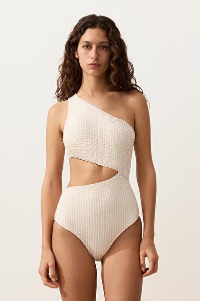 Oysho Asimetrik tığ işi kabarcık trikini