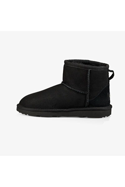 🥿 UGG Classic Mini II ile Tarzınızı Yaratın! Hemen Alın