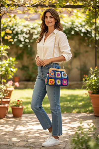satürn hobi örgü tasarım Örgü Renkli Motifli Ahşap Burslu Lacivert Çanta