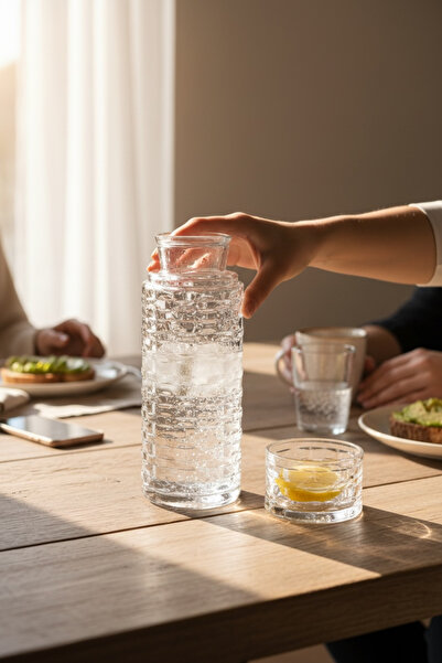 Bereketli Store 730 ml Rattan Başucu Sürahisi – Kapaklı Cam Gece Suyu Sürahis...