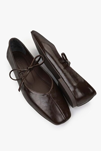 Shoeberry Kadın Noriel Kahve Cilt Bağlamalı Babet