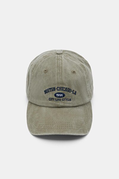 Pull & Bear Boston işlemeli şapka