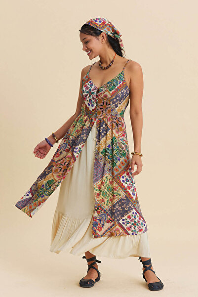 Los banditos Spaghetti Strap Ç Double-Layer Buttoned Floral Dress