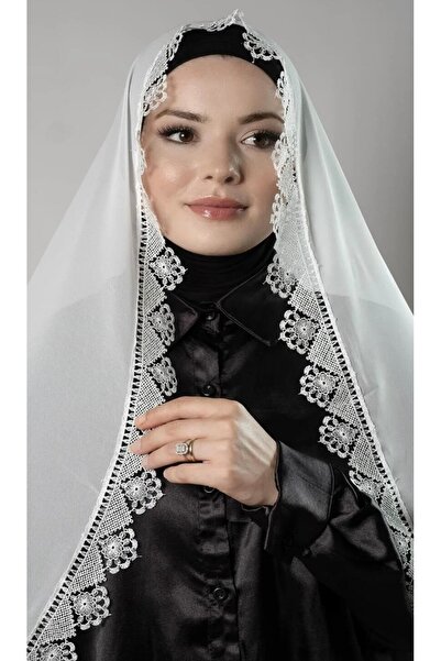 Hürrem Şifon namaz örtüsü iğne oyalı