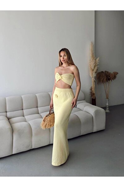 Mottotrend Crop top and skirt set