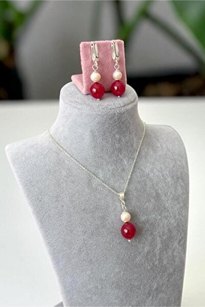 CRAZY TAKI TASARIM 10 MM YAKUT (RUBY) & KÜLTÜR İNCİLİ 925 AYAR KOLYE-KÜPE SET