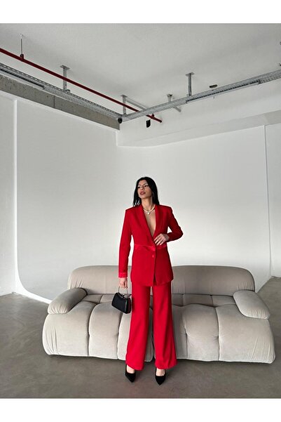 Mottotrend Red matching suit