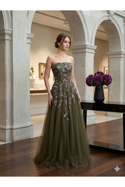 Linda Fashion Luxurious evening dress with an elegant design