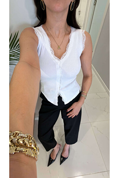 BİRCANÇİL Pelowsy White Lace Pack Blouse