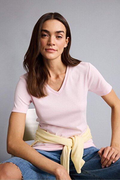 DeFacto Slim Fit V-Neck Basic Plain Rib Knit Short Sleeve T-Shirt I1080Az26Sp