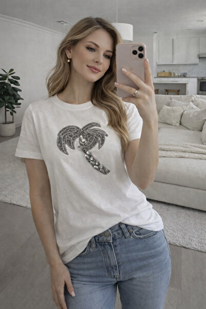 Kadın Beyaz Taş İşlemeli Palmiye Desenli BYMN T-Shirt – Rahat Kesim Basic Günlük Tshirt