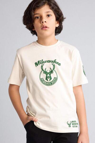 DeFacto Nba Milwaukee Bucks T-Shirt Boy's G7618A826Sm