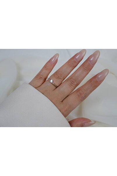 ATELİER TUĞBA Yzk383 Special Series Wave-Shaped Single Stone Ring Silver