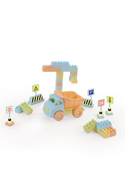 Dolu Jumbo Truck and Blocks 40 Pieces - Standard Standard