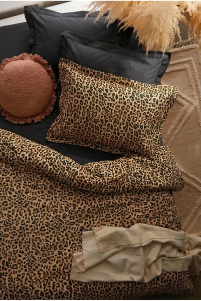NESCO Leopar Desenli Pamuk Tek Kişilik Nevresim Takımı 160x220 + 100x200 4 cm Lastikli Çarşaf + 2 Yastık