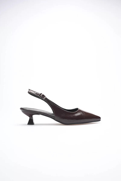 Belinora Γυναικείο παπούτσι από δερμάτινο λουστρίνι σε καφέ χρώμα με μυτερή μ...