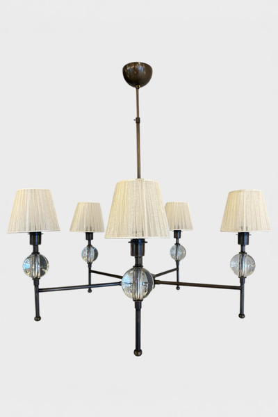 Favori Aydınlatma Eskitme Kaplama 5 Kollu Cam Küre Detaylı Şapkalı Modern Avize