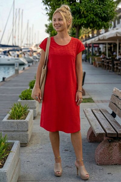 Chiccy Red Pool Collar Low Sleeve Pocketed Sleeves, Roba and Sides Embroidere...