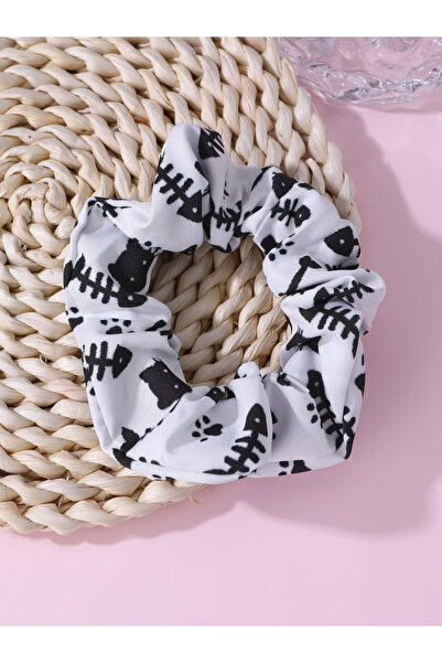 Take Two By Styli White Fishbone Print Hair Scrunchie