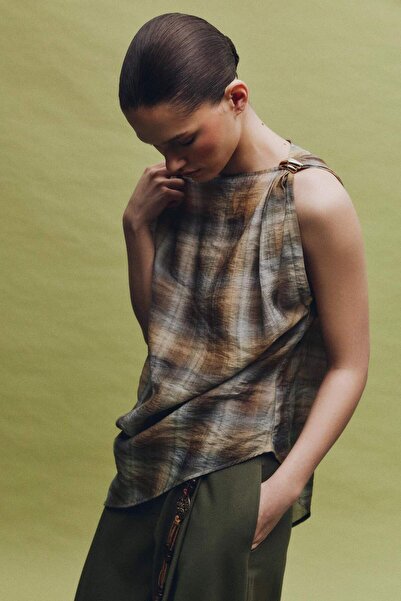 DeFacto Κανονική εφαρμογή καρό Μοντάλ Αμάνικη Μπλούζα H2633AX26SP