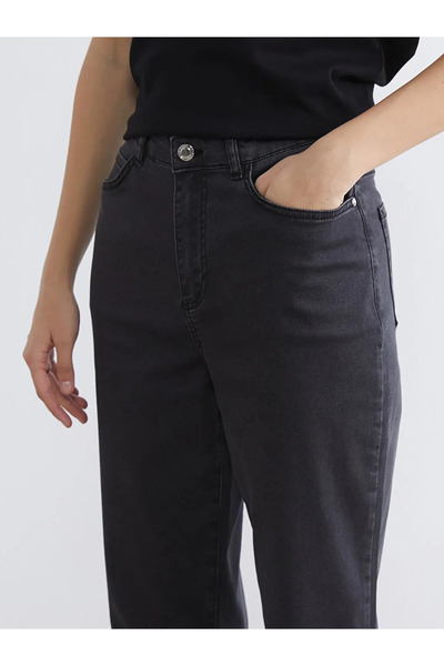 LC Waikiki Μαύρο γυναικείο τζιν παντελόνι Straight Fit