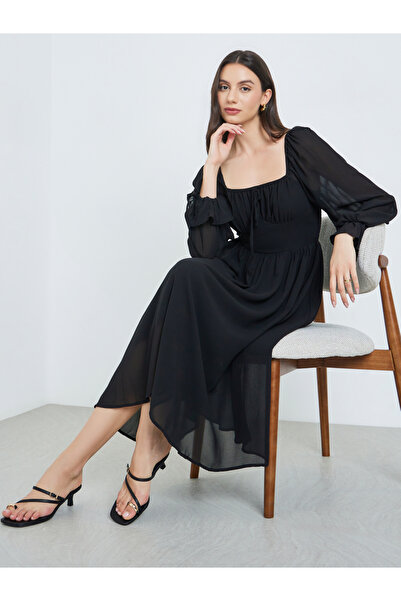 Take Two By Styli فستان ميدي أسود بياقة مربعة