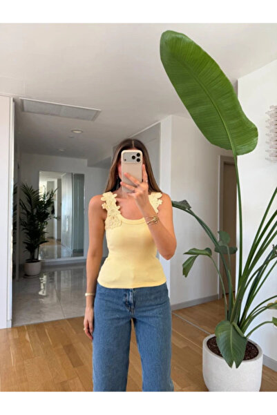 Miss Beyoğlu Tricou brodat Floral dantelă pentru femei basic