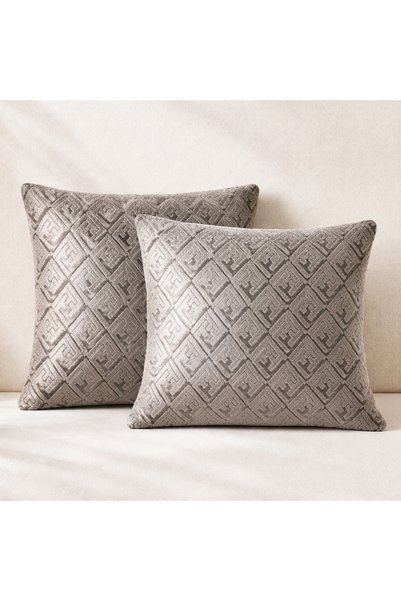 maison linden Velvet Cushion Cover Set of 2 40X40 Invisible Zipper Pieces of Soft-Textured Decorative Milk Coffee