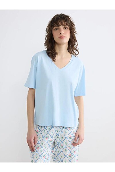 LC Waikiki Σετ γυναικείες πιτζάμες Capri με λαιμόκοψη V Με σχέδιο (S6)