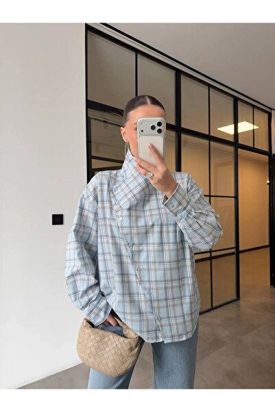 LOKADI Women's Blue Plaid Patterned Asymmetrical Button Detailed Mock Neck Shirt