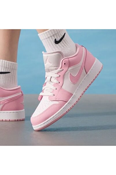 Nike AİR JORDAN 1 LOW GS PEMBE BASKETBOL AYAKKABISI-SPORTXSTORE