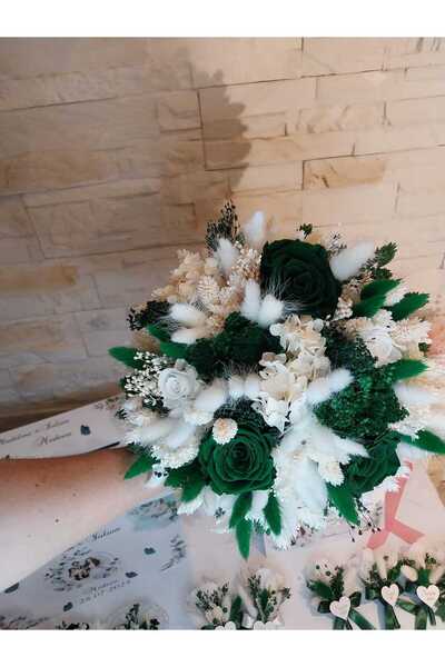 DecoArt by Nico Wedding bouquet