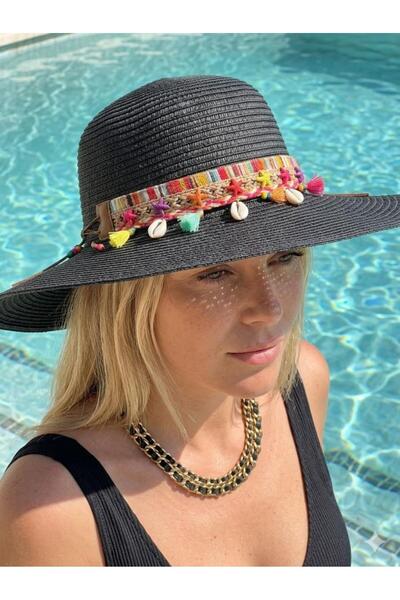 Axesoire 14232-22 Μαύρο φαρδύ ψάθινο καπέλο με αξεσουάρ από κοχύλια