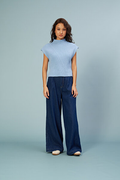 Nisan Vertical Collar Sweaters