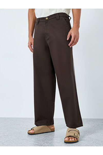 Styli Men Brown Solid Baggy Pants with Key Loop