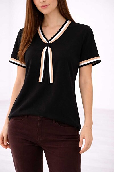 Benedetto Νέα σεζόν Γυναικείο μπλουζάκι από βαμβακερό ύφασμα με λαιμόκοψη V κ...