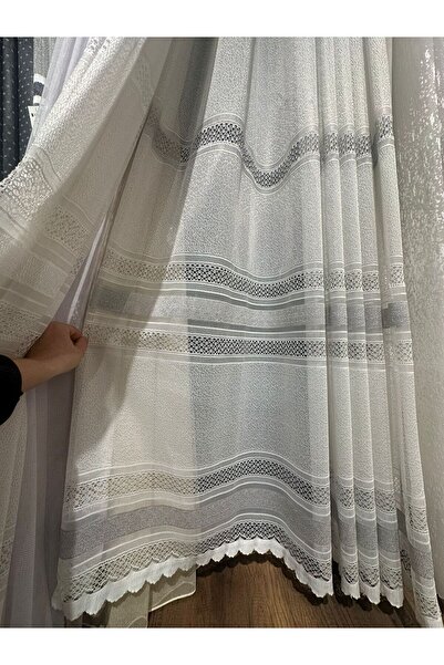 Belvedere Lace Tulle Closely Pleated Wrinkle-Free Ironing T-Shirt with Sheer ...