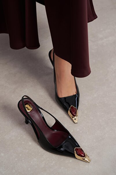 NİŞANTAŞI SHOES Viper Siyah Rugan Altın Çerçeveli Taş Aksesuar Detay Sivri Bu...