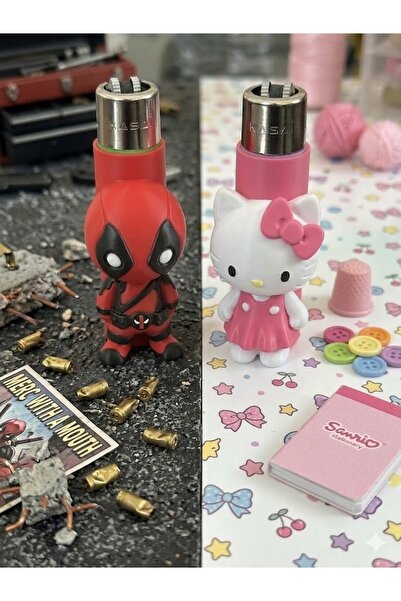Cesa HELLO KİTY & DEADPOOL 2’li Figürlü Çakmak Seti