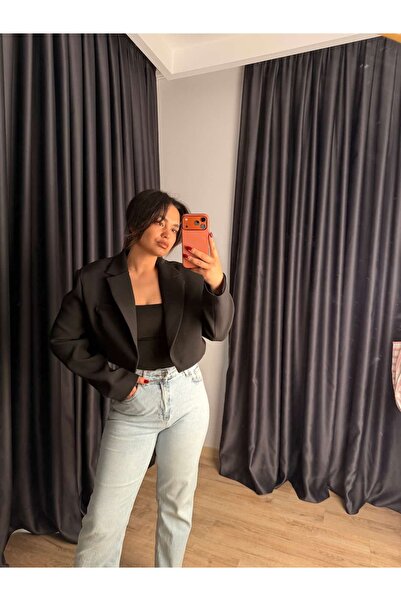 BÜŞRA PERKER Kısa Blazer Ceket