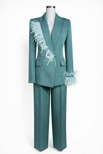 DANIELITE COUTURE Elegant petrol green suit with feather details