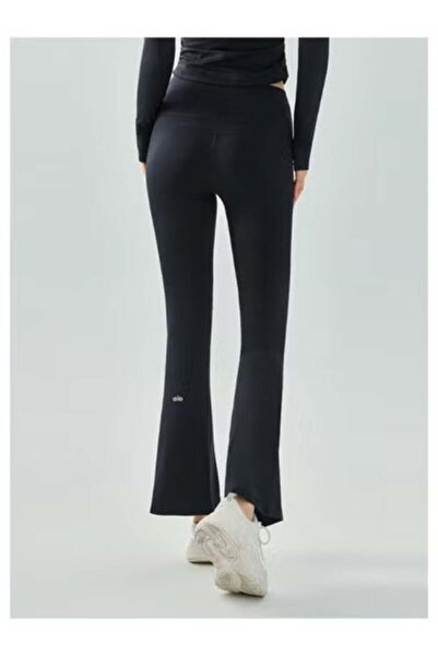 AIO High-Waisted Flare Yoga Pants - Walk with Confidence in Every Step