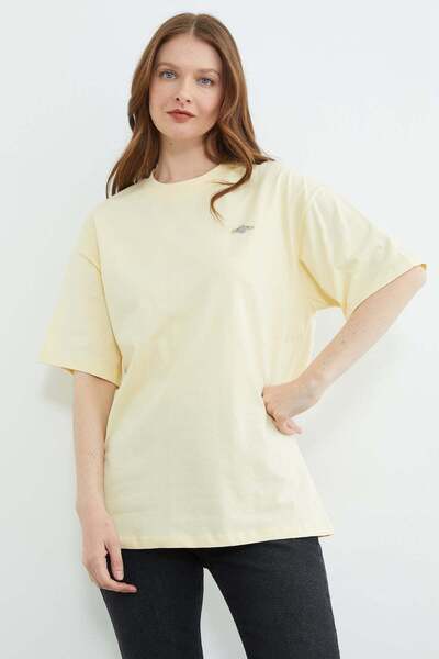 Fulla Moda Metal-Accented Crew Neck Casual T-Shirt